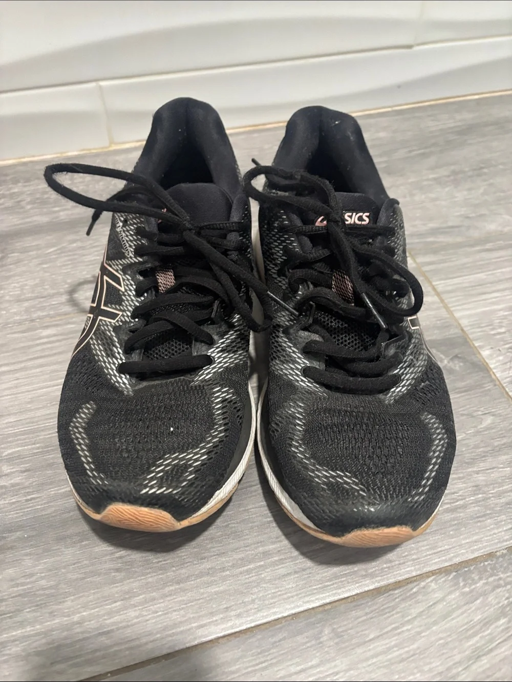 Asics athletic running